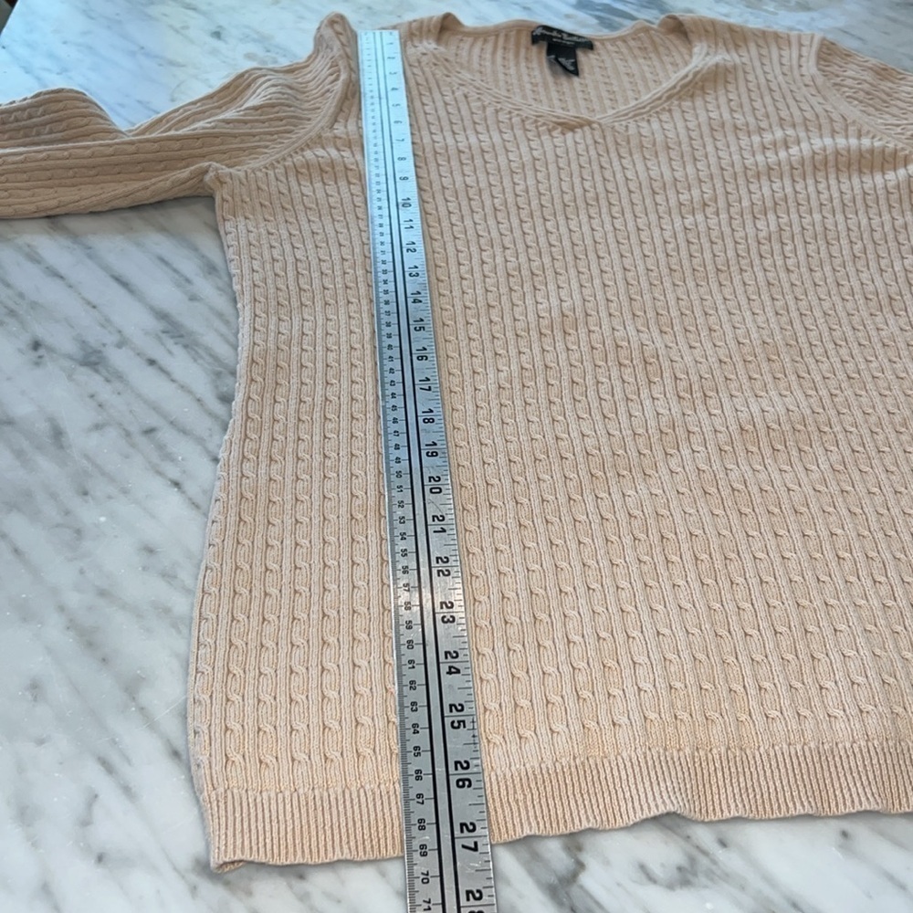 ALEXANDRA BARTLETT Beige Knit Sweater, Vee Neck, Size 2X - Picture 6 of 7